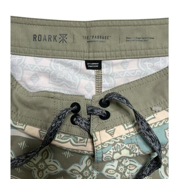 ROARK The Passage Darna Boardshorts - Performance Water Shorts -‎ M - Picture 2 of 7